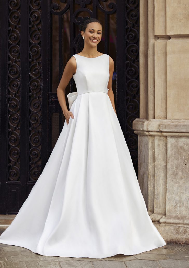 Pronovias White One Glowing maat 38